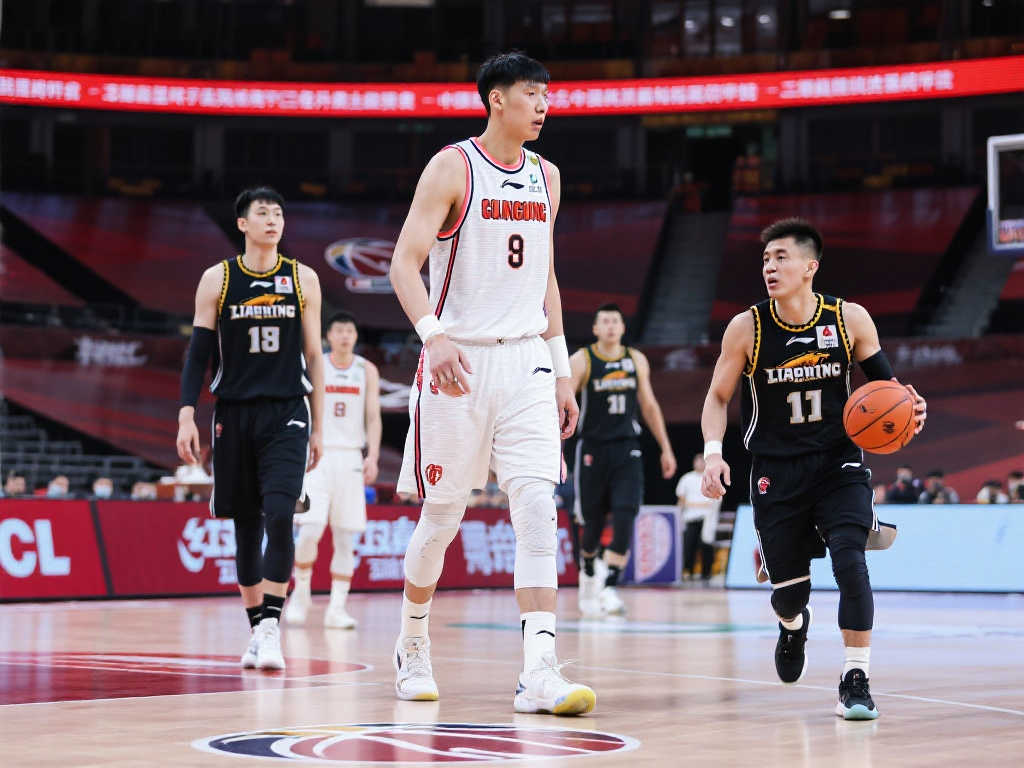 英超争冠争 英超争冠争